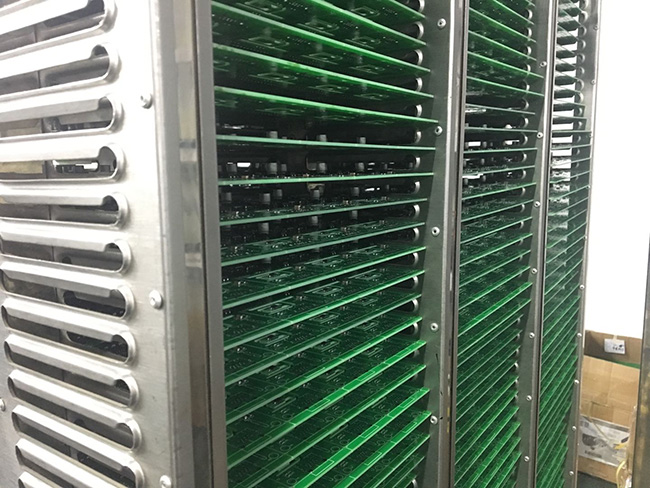 待组装的电路板