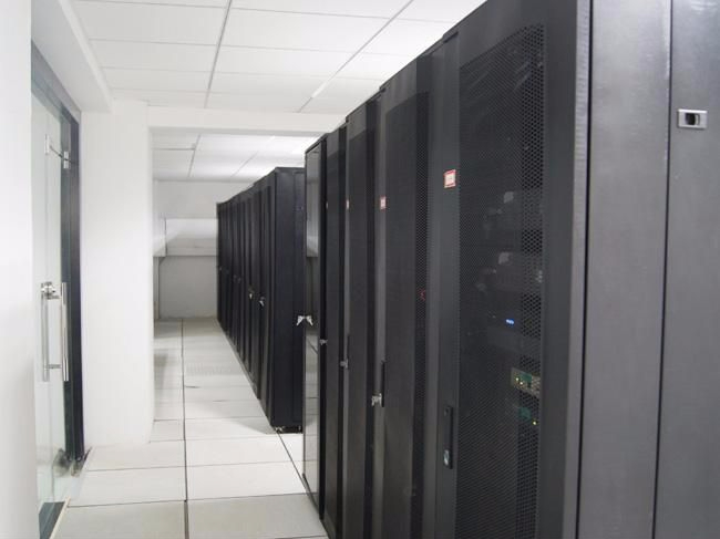 机房监控系统主要需要哪些设备呢？