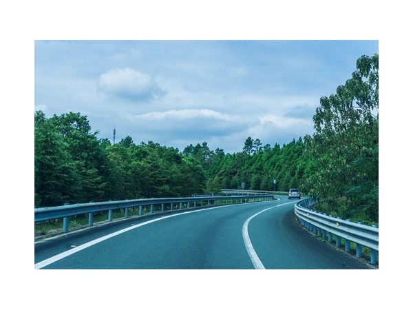 ?？榛芄沟母咚俟费叵呋可璞富肪匙酆霞嗫叵低? title=